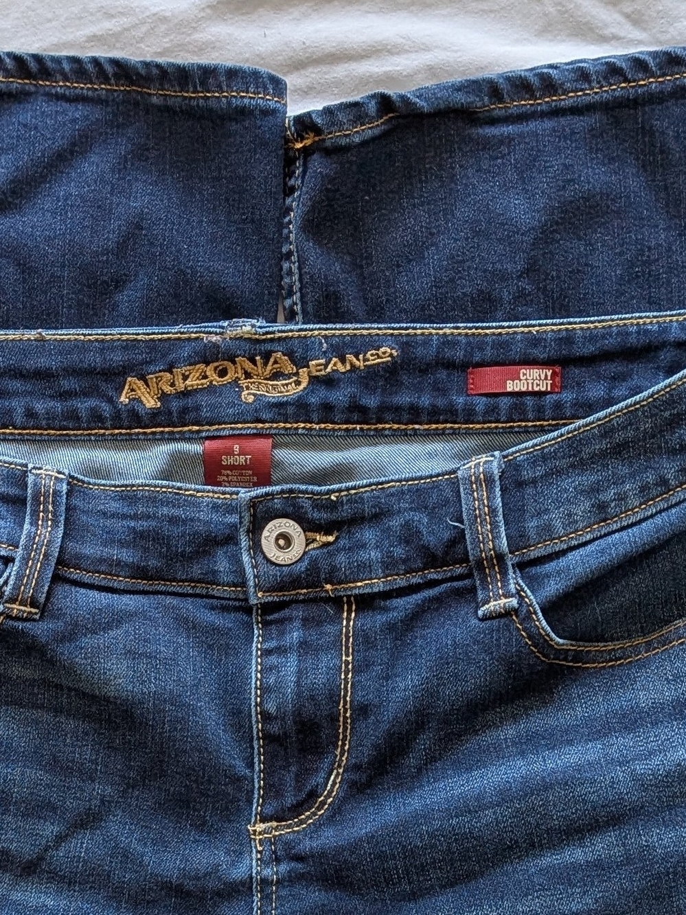 Arizona Jeans Co. Low Waist Curvy Bootcut Jean